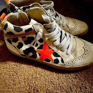 Girls shu shop leopard shoes